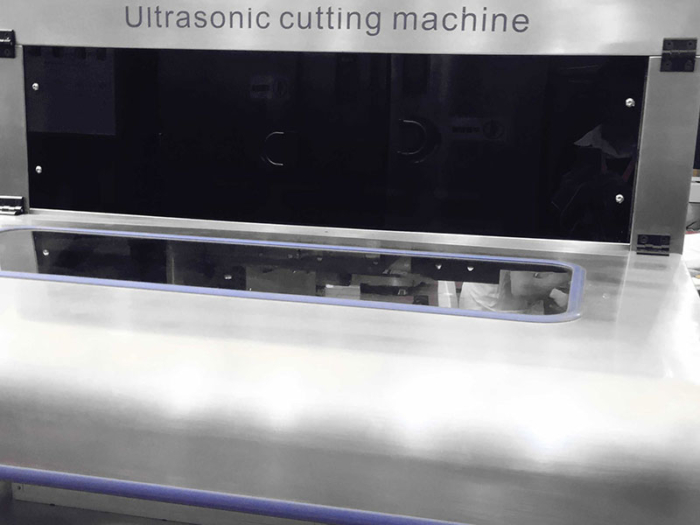Ultrasonic-Cake-Cutting-Machine-03