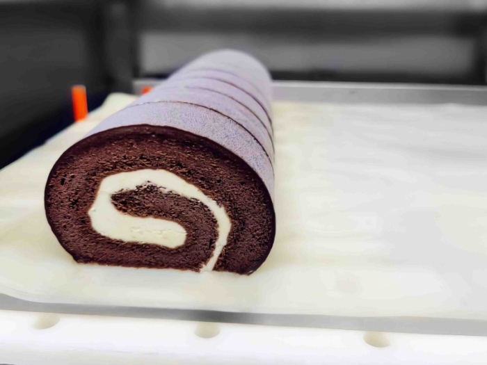 Automatic Swiss Roll Cake Cutter Machine - Image 3